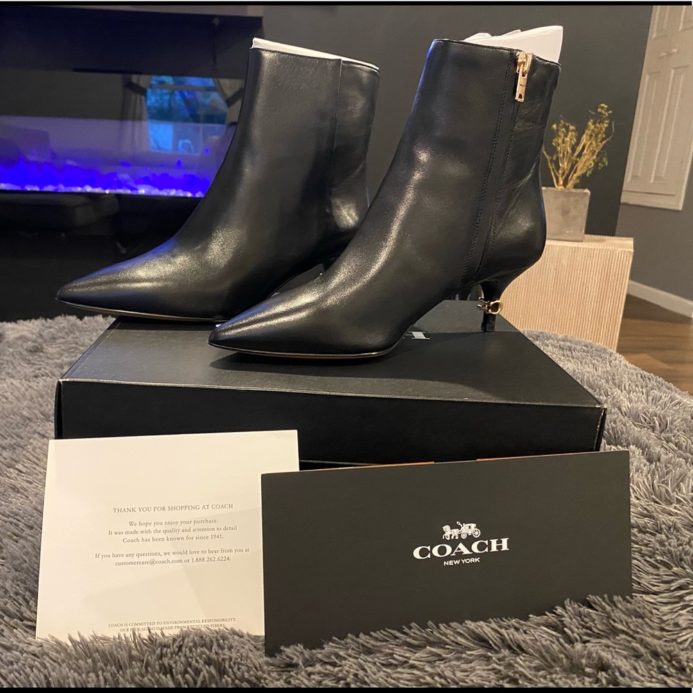 New Coach jewel leather bootie size 8